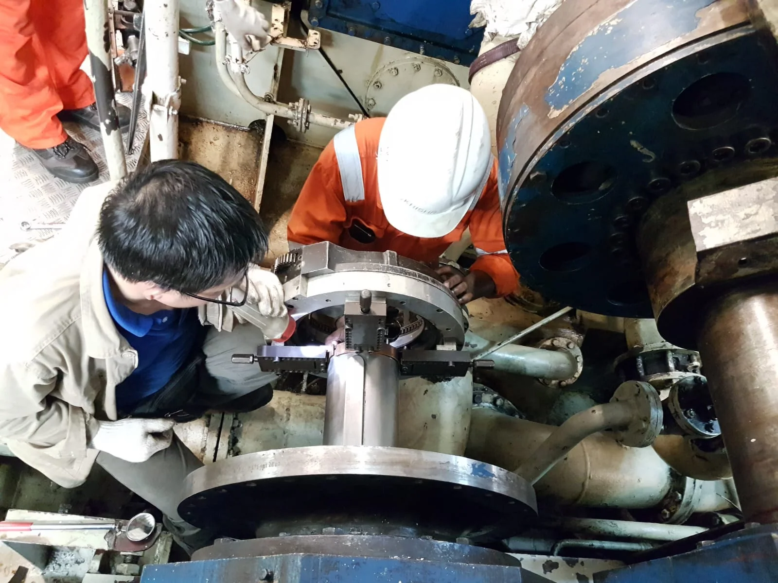 Gearbox clutch work